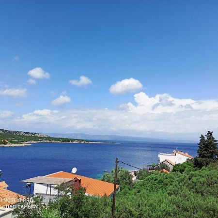 Boni02 Apartman Gdinj Kültér fotó